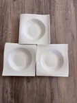 Maxwell & Williams White Basics Motion Soup Bowls Square 8.5 Set Of 3. Fixed Price $16.58.