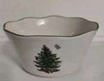 Spode Christmas Tree 6 Inch Fine Porcelain Flared Scalloped Bowl. Fixed Price $10.00.