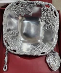 Vintage Arthur Court Grape Leaves Salad Fruit W/ Fork Spoon 10" Bowl Serving Set. Fixed Price $39.99.