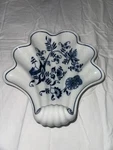 Blue Danube Japan Shell Shaped Candy Nut Dish Ribbon Logo Patent # 99183. Fixed Price $20.99.