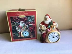Spode England Christmas Tree Bone China Holiday Traditional Clock S3324-A19. Fixed Price $49.99.