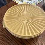 Vtg Tupperware Container Harvest Gold 880-5 Large Serving Salad Bowl 10 & Lid. Fixed Price $12.65.