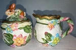 Vintage Ceramic Wmg Easter Bunny Rabbit Sugar Bowl And Creamer Set. Fixed Price $25.00.