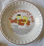 Vintage Strawberry Pie Hankook Super Bone Recipe Plate Pan 10" Ceramic. Fixed Price $29.95.