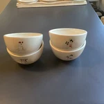Williams Sonoma 4 Holiday Snowman Soup/cereal Bowl. Fixed Price $23.99.