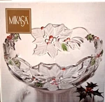 Mikasa Holiday Bloom 8.5 Christmas Serving Bowl Poinsettia And Holly. Fixed Price $18.00.
