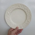 Mikasa English Countryside White DP900 Plate. Fixed Price $8.49.