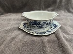 Vintage Original Blue Danube Onion Gravy Boat Sauce Dish No. 99183. Fixed Price $27.00.