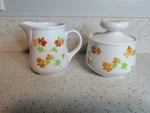 Noritake Progression Happy Days 9069 Creamer & Covered Sugar Bowl. Fixed Price $30.00.