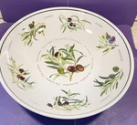 Williams Sonoma WS020 13" Large Pasta Serving Bowl With Variety Of Olives Clean. Fixed Price $39.99.