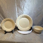 Rachael Ray Cucina Dinnerware Set Almond Cream 10PC Plates Bowls Stoneware H016Y. Fixed Price $45.00.