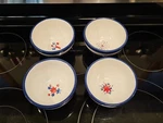 Williams Sonoma Stars And Stripes Set Of Bowls 4TH July Firecracker Holiday. Fixed Price $24.60.