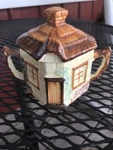Vintage Teele Street England Cottage Sugar Bowl With Lid. Fixed Price $7.55.