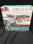 The Pioneer Woman Melamine Bowls, Set Holiday Mazie Print Six Piece. Fixed Price $29.99.