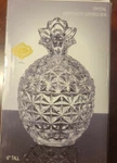 Shannon By Godinger Pineapple Hospitality Crystal Quilted Covered Box 26435 Nib. Fixed Price $15.00.
