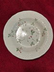 Mikasa Antique Green Strawberry Fair D3403 Soup Bowls With Rims 9 1/4 Inches. Fixed Price $38.00.