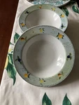 Sakura Topiary Set Of 4 Fruit Rimmed Soup Bowls. Fixed Price $12.00.