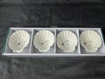 Pfaltzgraff Winterberry Shell Dip Bowls Set Of Four Nib. Fixed Price $15.95.