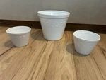 Crate & Barrel 3 Piece Ceramic Popcorn Bowl Set. Fixed Price $49.99.