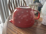Holiday Time Home Sweet 2 Qt Stoneware Batter Bowl. Fixed Price $15.00.