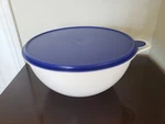 Tupperware Thatsa Bowl - 32 Cup White #2539 With Blue Seal #2540. Fixed Price $39.00.
