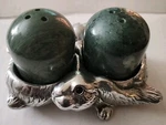 Arthur Court Bunny Rabbit Salt Pepper Shaker Green Marble Set 1993. Fixed Price $19.99.
