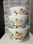 Set 3 Vntg Anchor Hocking Peach Blossom Splash Proof Mixing/nesting Bowls. Fixed Price $70.00.