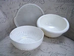 Vtg Hutzler Berry Bowl No. 77 3-PC Set W/lid W/strainer Cream Color. Fixed Price $23.95.