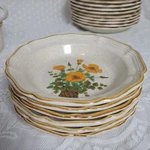 Vintage Mikasa Garden Club Petunias Japan #EC-401 8.5" Soup Salad Bowl Set Of 6. Fixed Price $30.00.