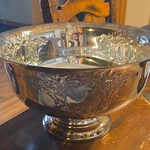 Oneida Silverplate Ornate Floral Design Punch Bowl Made In America Silver-plated. Fixed Price $180.48.