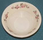 1944 Homer Laughlin Apple Blossom 8 1/2" Quart Round Vegetable Serving Bowl Vg. Fixed Price $11.95.