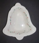Pfaltzgraff Winterberry Bell Shaped Serving Bowl Dish 11IN. Fixed Price $12.99.