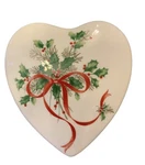 Mikasa UT128 Palatial Holly Gold Heart Shape Covered Porcelain Holiday Dish. Fixed Price $14.99.