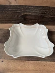 Hutschenreuther Bavaria Tirschenreuth Baronesse Veronique Square Serving Bowl. Fixed Price $57.99.
