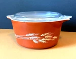 Vintage 1L Pyrex Autumn Harvest Wheat Casserole Bowl 473-B With 470-C Lid. Fixed Price $19.95.