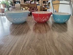 The Pioneer Woman -fancy Flourish 3 Pc Ceramic Pouring Spout Mixing Bowl Set!!a+. Fixed Price $49.99.