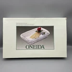 Oneida Silver-plated Baker Basket With Rectangular Glass Liner. Fixed Price $29.99.
