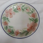 Pfaltzgraff Royal Norfo RNF19 Dinner Plate 10 3/4 Inch Across Pink Green Flowers. Fixed Price $10.99.