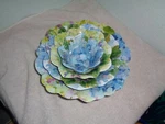 Set Of 4 Nicole Miller Floral Nesting Bowls. Fixed Price $49.99.