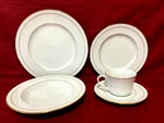 Noritake 4061 Lockleigh 5 Piece Place Setting Dinner & Salad Plates Bowl More. Fixed Price $34.95.