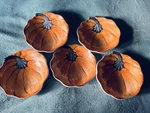 Pumpkin Williams-sonoma 8.75" X 2.25" Bowls Italy Mint Set. Fixed Price $42.50.