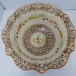 Temp-tations By Tara Old World Fall Harvest Acorns 3.5 Qt Serving Mixing Bowl. Fixed Price $12.00.