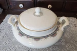 Vintage Royal Doulton Albany Covered Vegetable Bowl / Tureen H5121, England. Fixed Price $108.00.