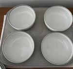 Ellen Degeneres Royal Doulton Soft White Brushed Grey Glaze 4 Soup Cereal Bowls. Fixed Price $36.99.