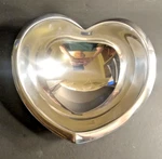 Nambe MT1237 Heart Shape Bowl By Sean O'hara 2018 8.5" Wide. Fixed Price $22.79.