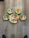 Temp-tations By Tara Figural Vegetable Pattern Salad Bowls Five Piece Set. Fixed Price $39.99.
