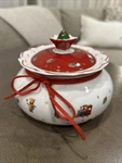 Villeroy & Boch Toy's Delight Small 5 Covered Box Christmas Holly Toys. Fixed Price $32.00.