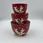 Reindeer Nesting Serving Bowls Set Of 3 Red Christmas Holiday Winter. Fixed Price $22.49.