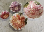 Nicole Miller Melamine Floral Nesting Bowls - Set Of 4 Please Read Description. Fixed Price $15.00.
