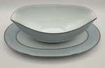 Noritake Laureate 5651 Japanese China Attached Gravy Boat Serving Bowl One Piece. Fixed Price $7.00.